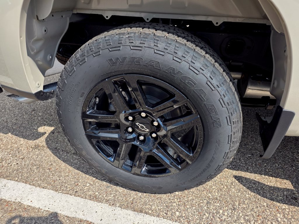 New 2026 Chevrolet Silverado 1500 RST w/ RST Select Package AWD/4WD image 9