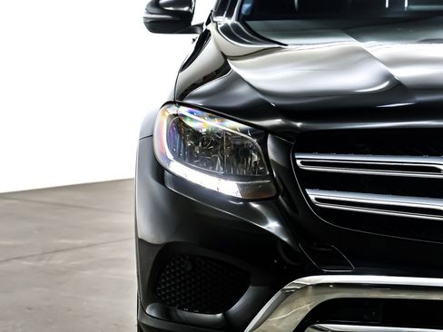 Used 2017 Mercedes-Benz GLC 300 image 14