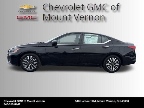 Used 2024 Nissan Altima 2.5 SV image 2