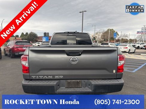 Used 2017 Nissan Titan S image 6
