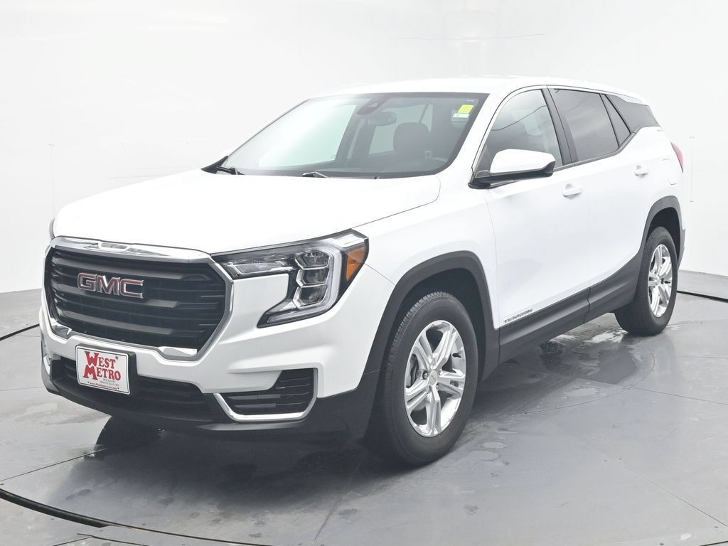 Used 2024 GMC Terrain SLE AWD/4WD image 3