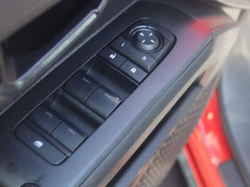 Used 2024 Toyota Tacoma SR5 AWD/4WD image 24