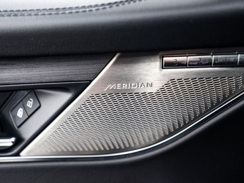 Used 2021 Jaguar F-PACE S image 17