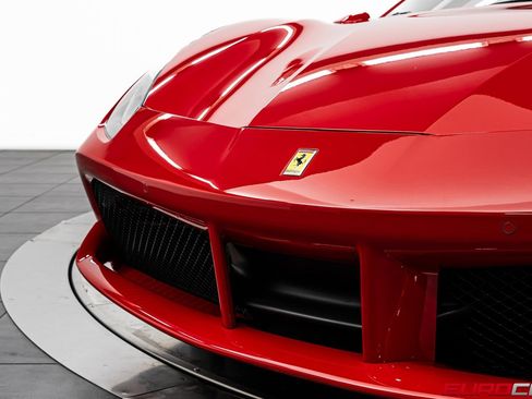 Used 2017 Ferrari 488 Spider *CARBON INTERIOR * IMMACULATE image 14