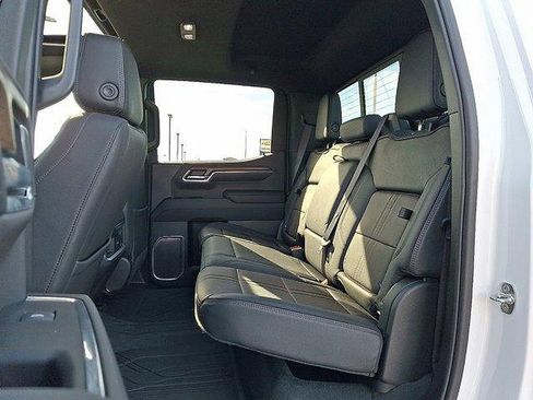 Used 2023 Chevrolet Silverado 1500 High Country w/ Technology Package image 10