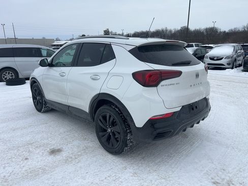 Used 2024 Buick Encore GX Sport Touring image 4