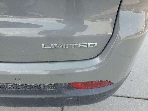 Used 2023 Jeep Compass Limited AWD/4WD image 6