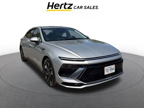 Used 2025 Hyundai Sonata SEL FWD image 1
