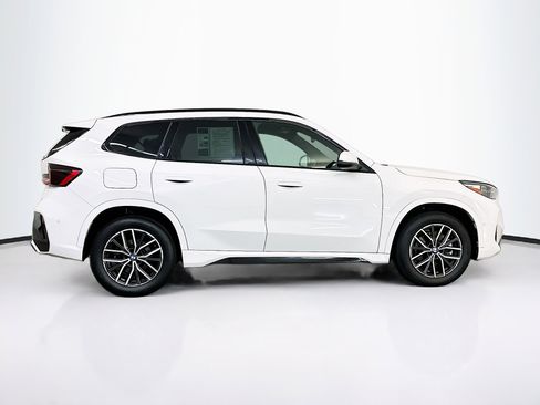Used 2025 BMW X1 xDrive28i image 10