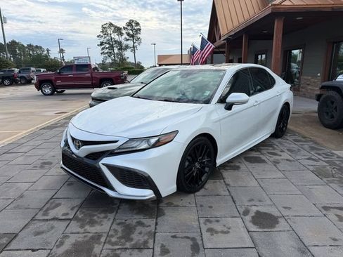 Used 2021 Toyota Camry XSE FWD image 1