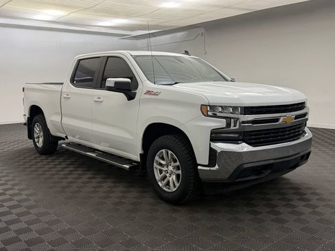 Used 2022 Chevrolet Silverado 1500 LT w/ Z71 Off-Road Package AWD/4WD image 7