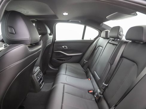 Used 2025 BMW 330i xDrive Sedan w/ Premium Package image 18