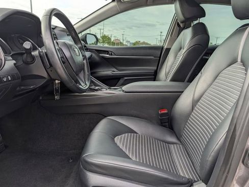Used 2024 Toyota Camry SE image 25