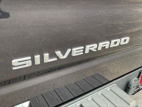Used 2023 Chevrolet Silverado 1500 LT image 24