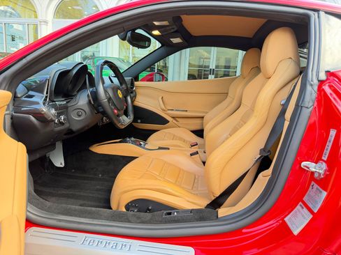 Used 2011 Ferrari 458 Italia Coupe RWD image 36