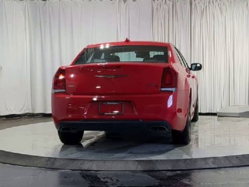 Used 2017 Chrysler 300 S image 3