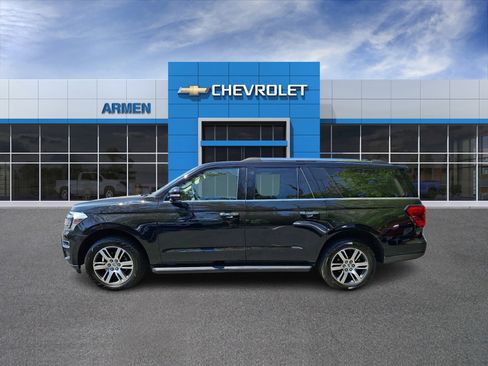 Used 2024 Ford Expedition Max Limited AWD/4WD image 8
