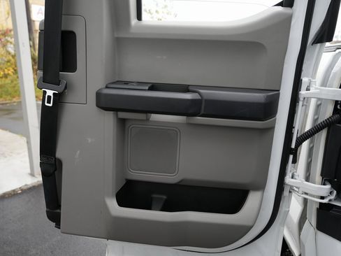 Used 2021 Ford F350 XL w/ Power Equipment Group image 32