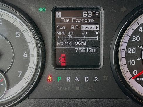 Used 2016 RAM 2500 Tradesman w/ Chrome Appearance Group image 13