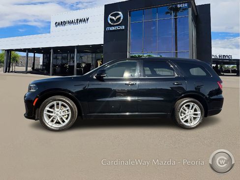 Used 2023 Dodge Durango GT image 3