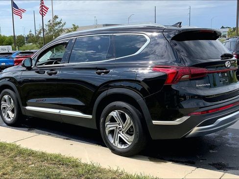 Used 2022 Hyundai Santa Fe SEL FWD image 2