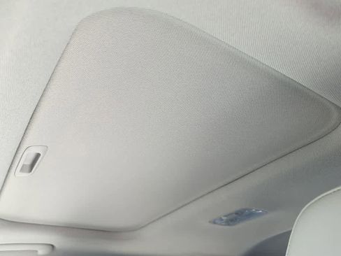New 2026 Hyundai Elantra Limited FWD image 18