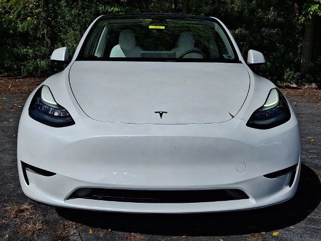 Used 2021 Tesla Model Y Long Range AWD/4WD image 2