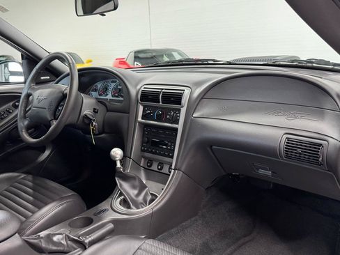 Used 2003 Ford Mustang Mach 1 RWD image 46