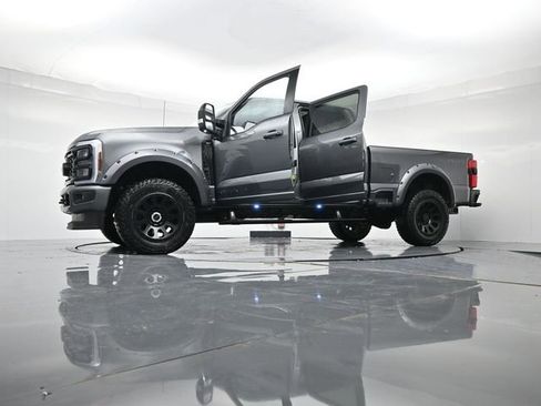 New 2025 Ford F250 XLT w/ Black Appearance Package image 48