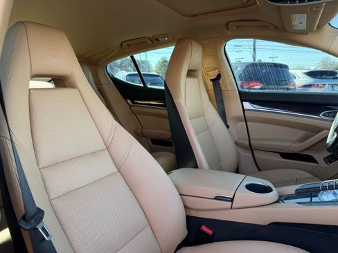 Used 2016 Porsche Panamera Edition image 32