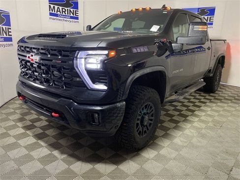 Certified 2025 Chevrolet Silverado 2500 ZR2 w/ Technology Package image 14