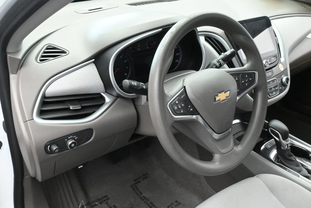 Used 2024 Chevrolet Malibu LT FWD image 15