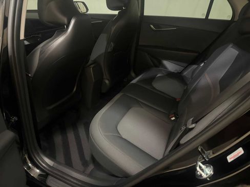 Used 2025 Kia Niro LX image 20