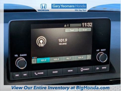 Used 2025 Honda Civic Sport image 19