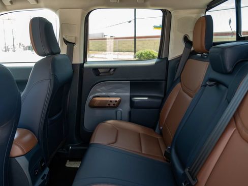 Used 2023 Ford Maverick Lariat w/ Lariat Luxury Package AWD/4WD image 16