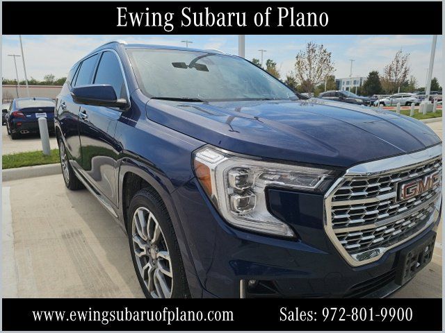 Used 2022 GMC Terrain Denali w/ Denali Premium Package AWD/4WD image 1