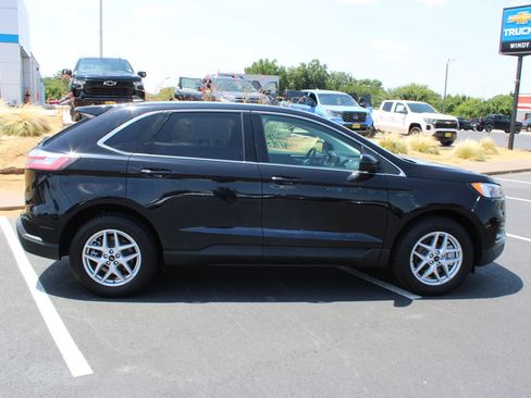 Used 2024 Ford Edge SEL AWD/4WD image 9
