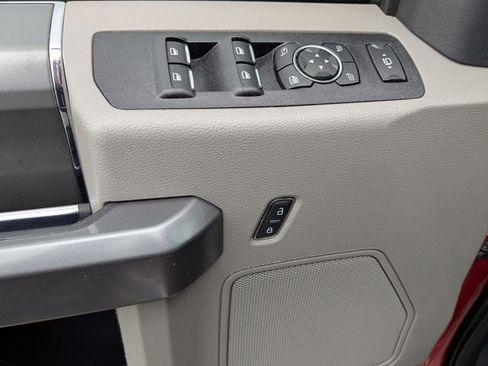 Used 2022 Ford F250 XLT w/ XLT Premium Package image 23