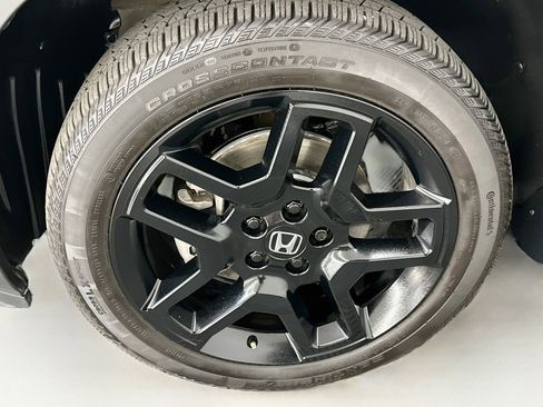 Used 2024 Honda Passport Black Edition image 11