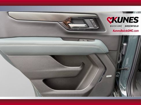 New 2026 GMC Yukon AT4 w/ AT4 Premium Plus Package AWD/4WD image 18