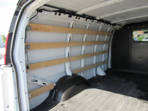 Used 2025 GMC Savana 2500 w/ Driver Convenience Package RWD image 19
