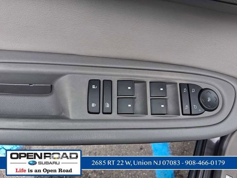 Used 2017 GMC Acadia Limited SLT image 16