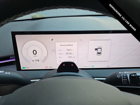 Used 2026 Genesis Electrified GV70 image 30