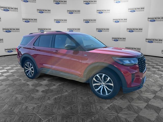 Used 2025 Ford Explorer ST-Line AWD/4WD image 7