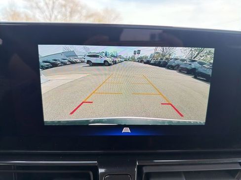 Used 2025 Chevrolet TrailBlazer LT AWD/4WD image 25