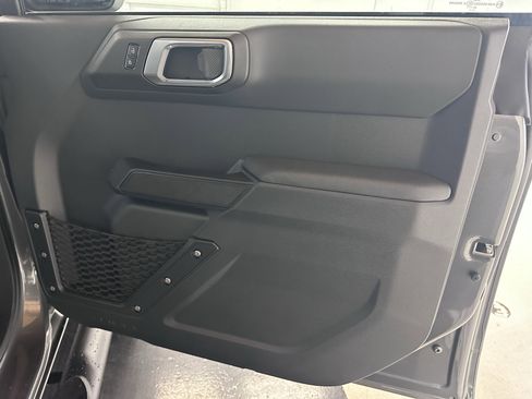 Used 2025 Ford Bronco 4-Door image 38