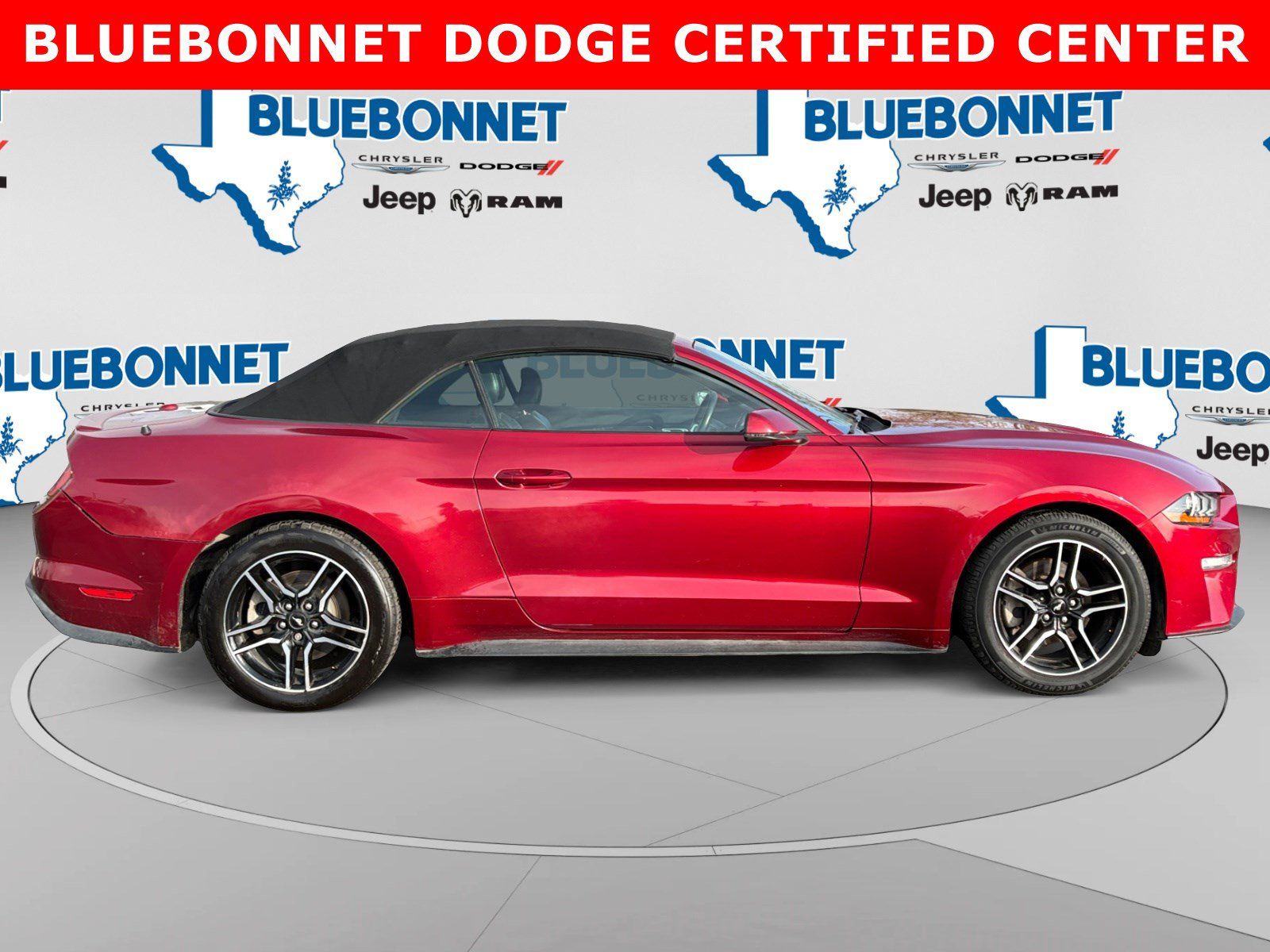 Used 2019 Ford Mustang Premium w/ Ford Safe & Smart Package RWD image 4