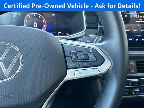 Used 2025 Volkswagen Taos SE AWD/4WD image 19