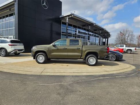 Used 2023 Chevrolet Colorado W/T image 5