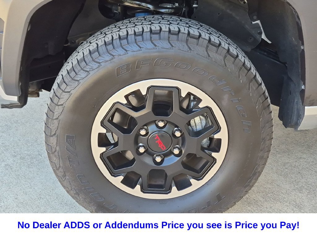 Used 2025 Toyota Tacoma TRD Off-Road AWD/4WD image 18